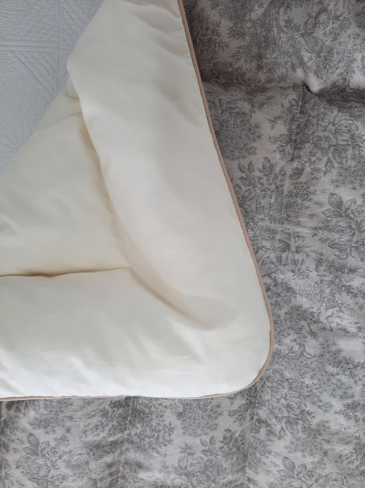 Romantic Toile Grey Mini Eiderdown - IN STOCK #240601