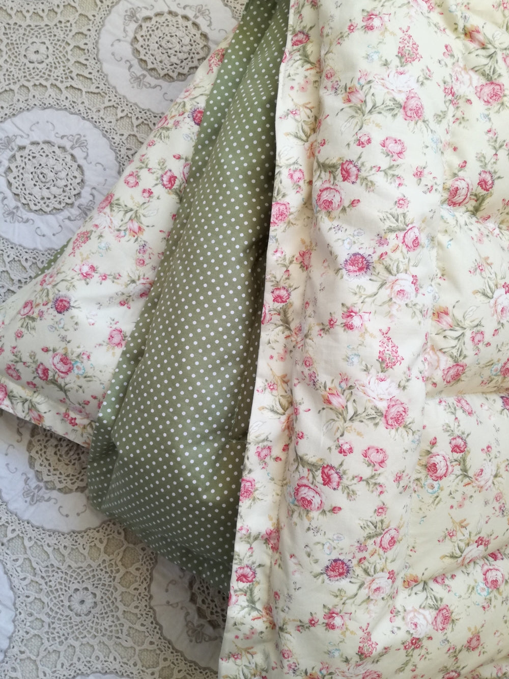 Pretty Floral & Vintage Green Mini Eiderdown - IN STOCK