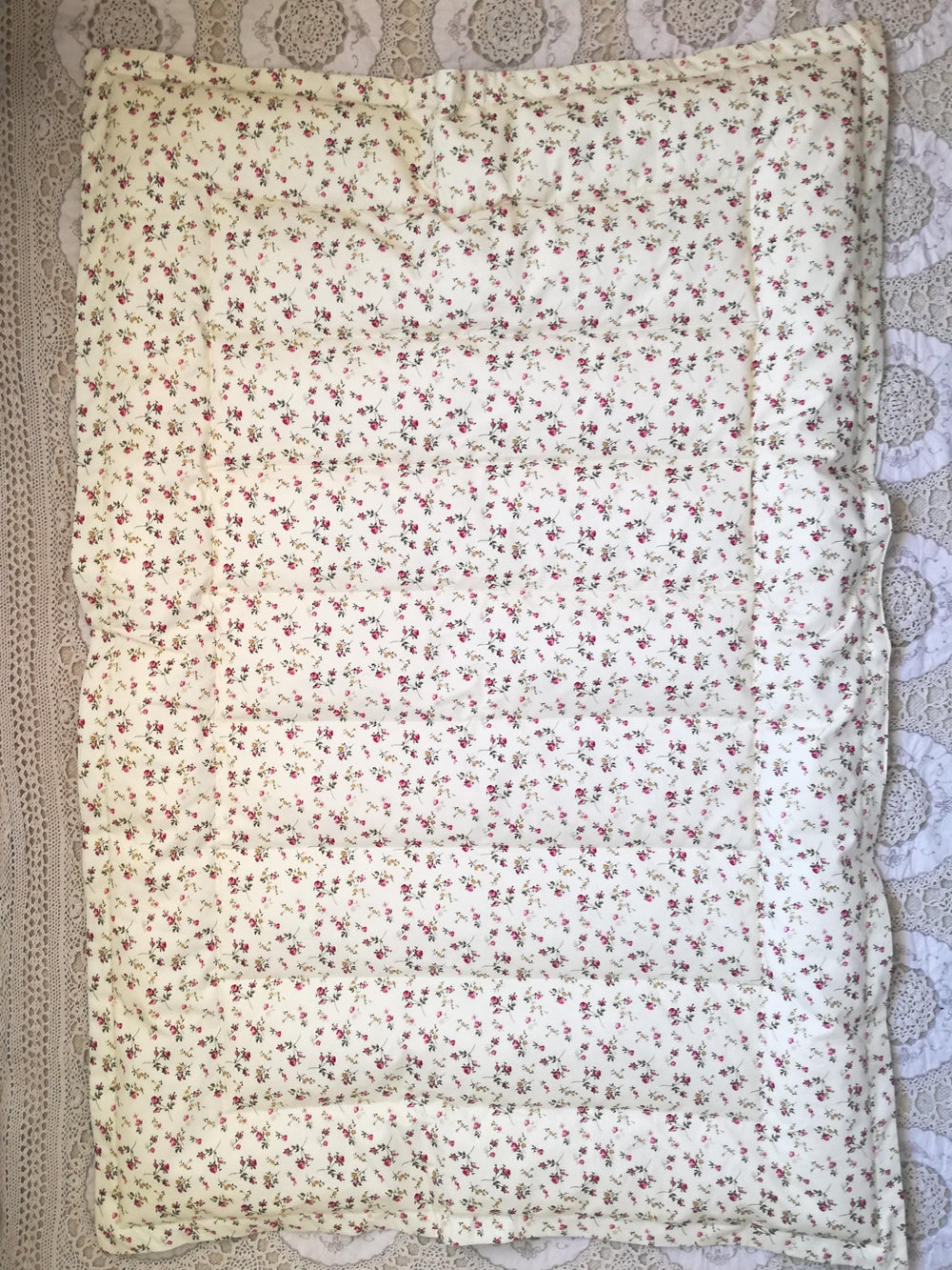Yellow Roses & Vintage Green Mini Eiderdown - IN STOCK