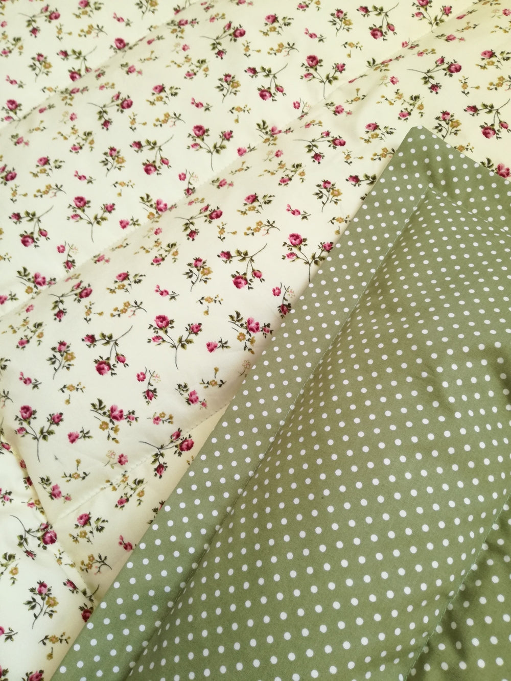 Yellow Roses & Vintage Green Mini Eiderdown - IN STOCK