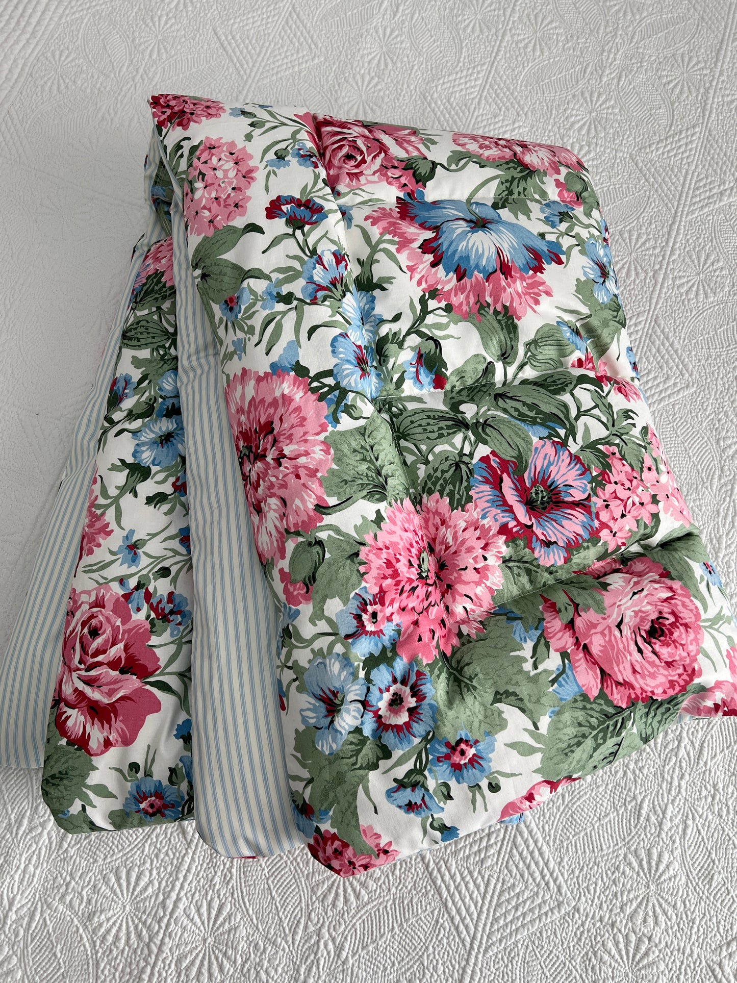 Vintage Floral Mini Eiderdown - IN STOCK #220201