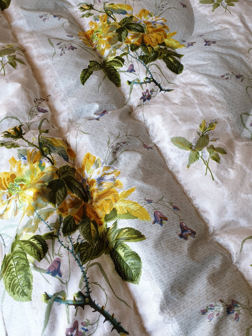 Vintage Colefax & Fowler Glazed Cotton Floral Eiderdown