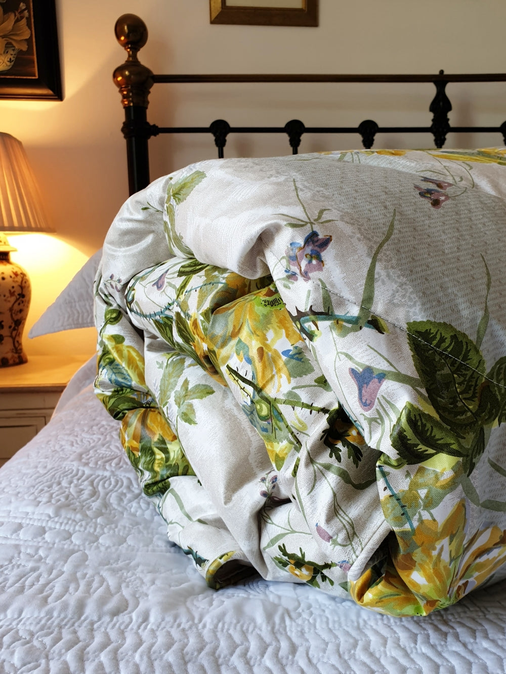 Vintage Colefax & Fowler Glazed Cotton Floral Eiderdown