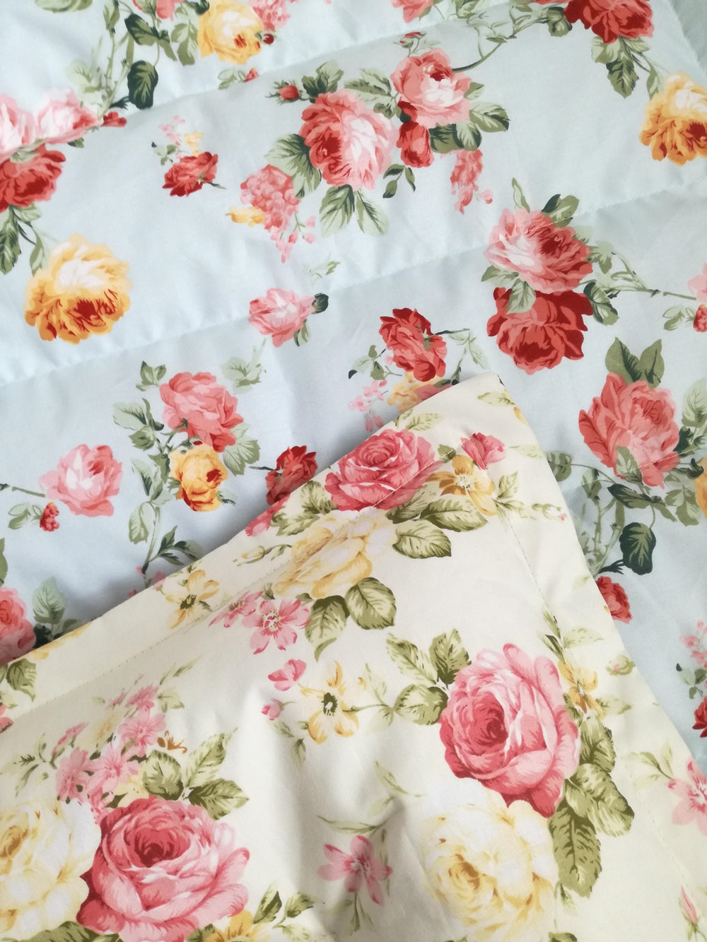 Cream & Blue Roses Mini Eiderdown - IN STOCK