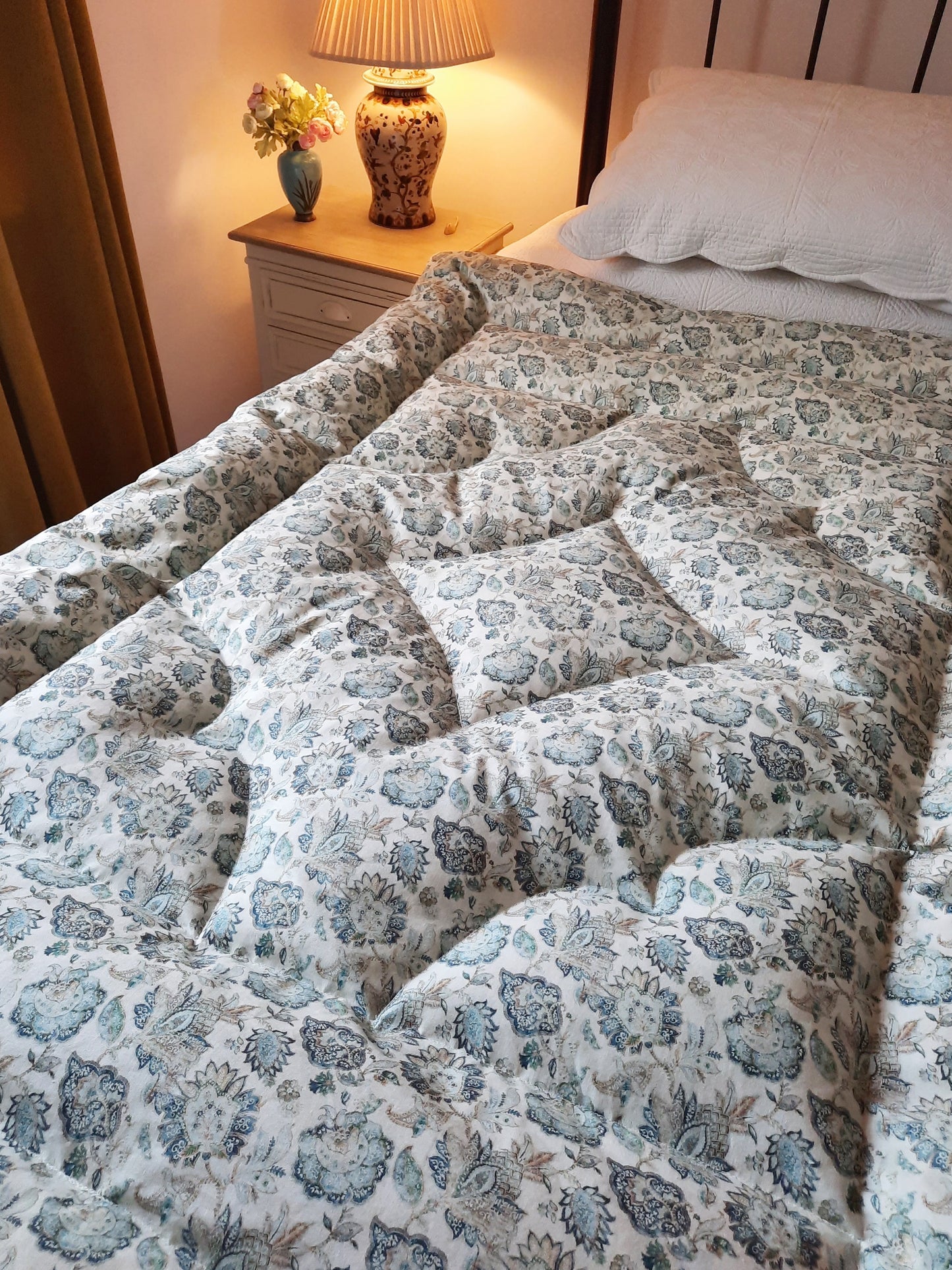 Arundel Green Floral SINGLE Eiderdown - IN STOCK