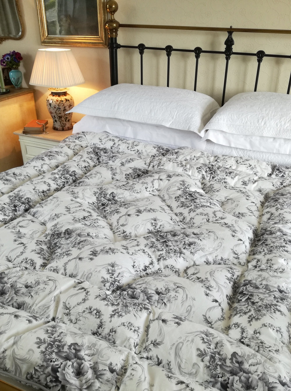 Grey White Floral Double Eiderdown IN STOCK