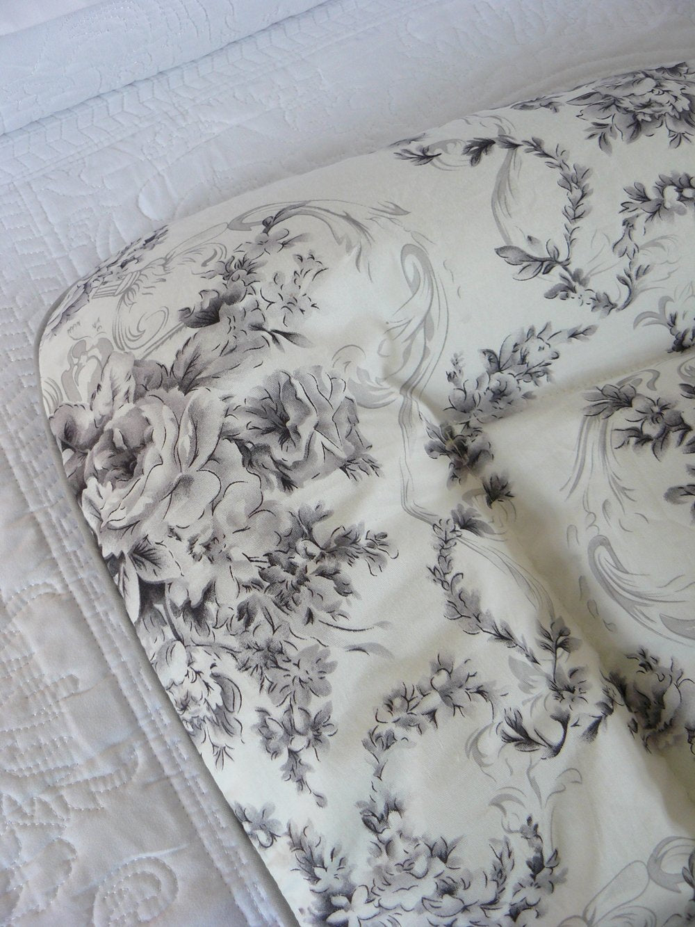 Grey White Floral Double Eiderdown