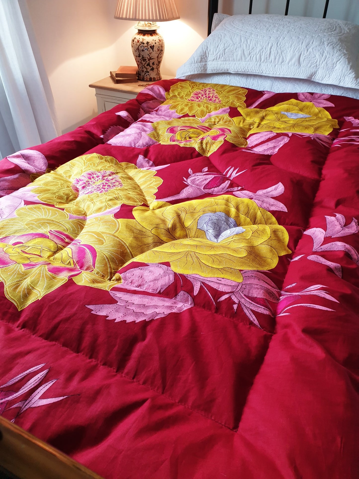 Bright & Bold Floral SINGLE Eiderdown IN STOCK