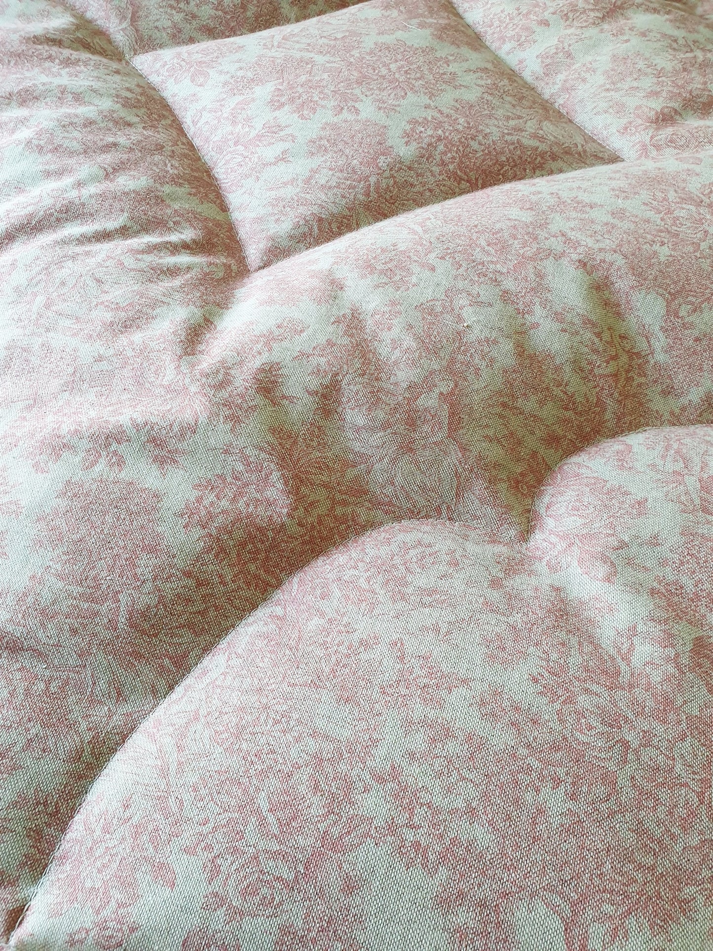 Romantic Toile de Jouy Eiderdown - Available in 3 colours