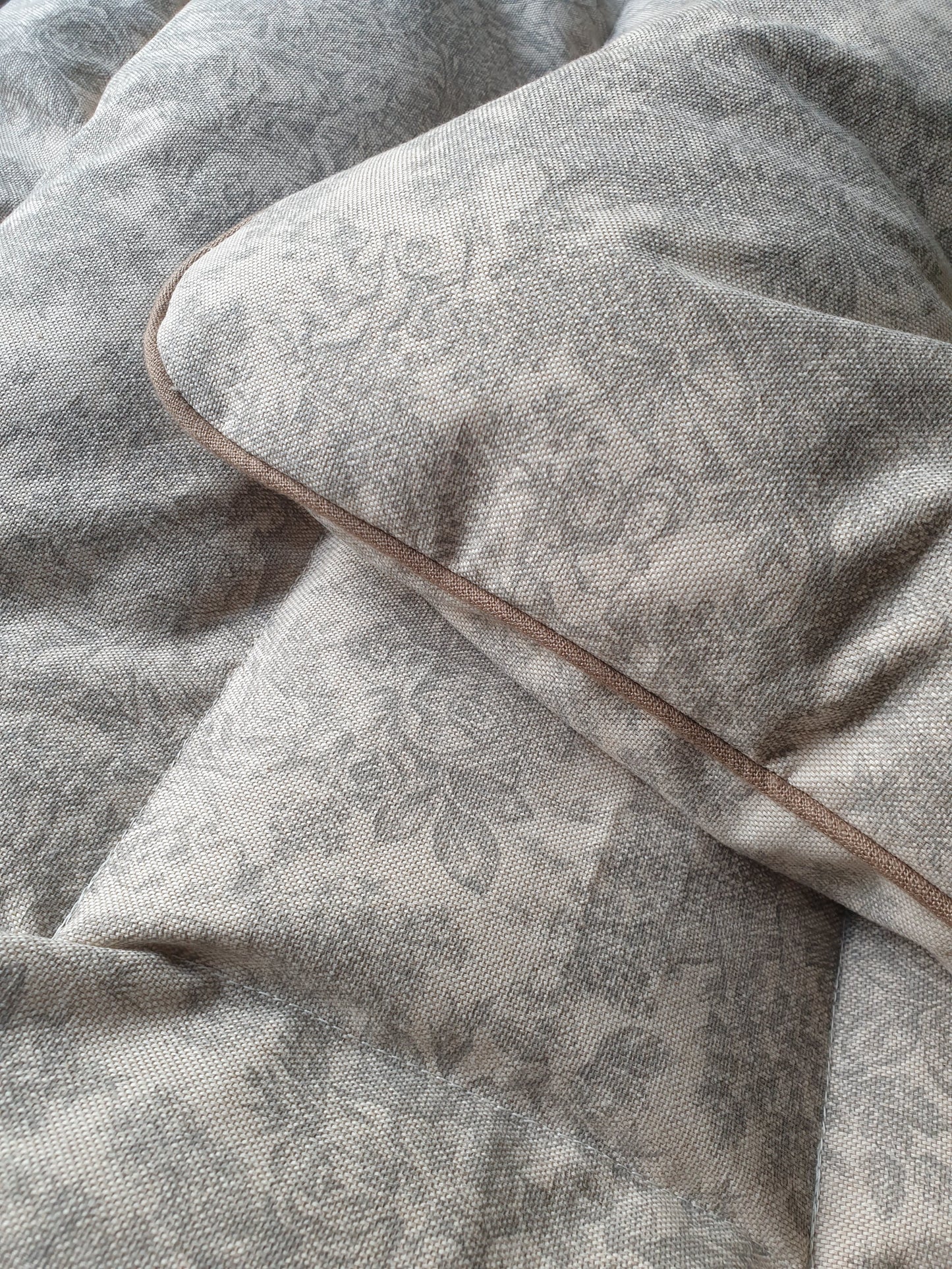 Romantic Toile de Jouy Eiderdown Bed Runner - IN STOCK