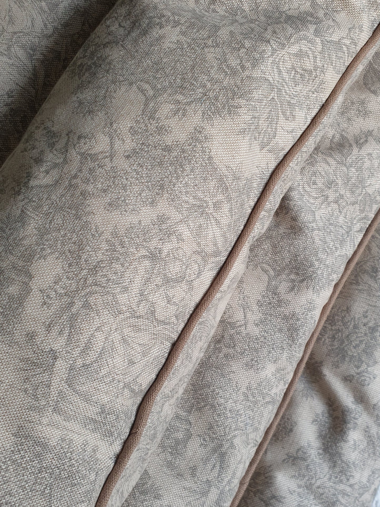 Romantic Toile de Jouy Eiderdown Bed Runner - IN STOCK