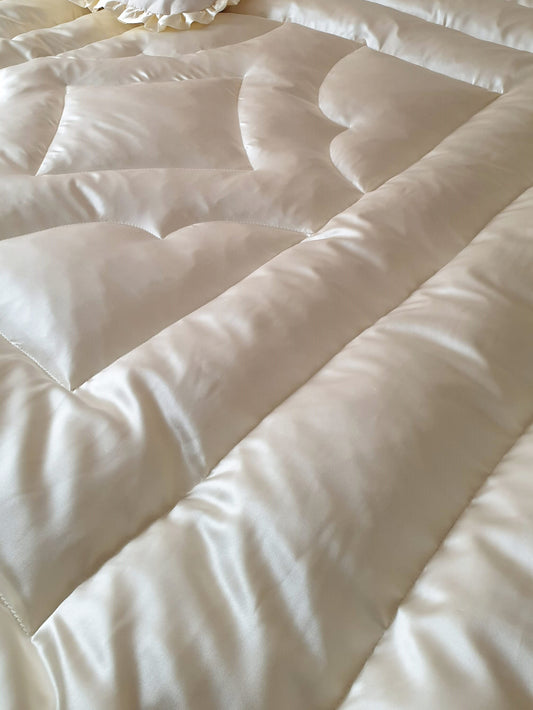 Cream 100% Silk Satin DOUBLE Eiderdown IN STOCK